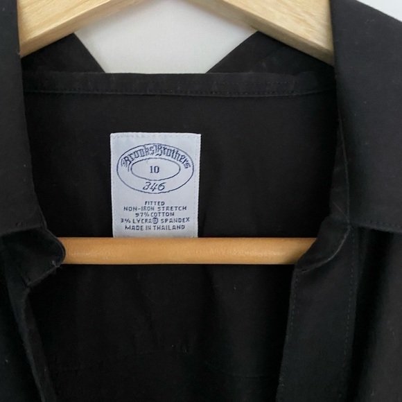 BROOKS Brothers Women’s Button Down Black Short, Good Condition, Size 10 - Picture 3 of 7